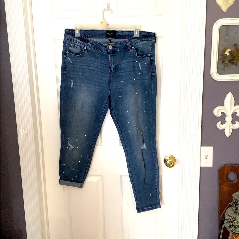Celebrity Pink skinny jeans. Pearl accents. Distressed. - Picture 2 of 5